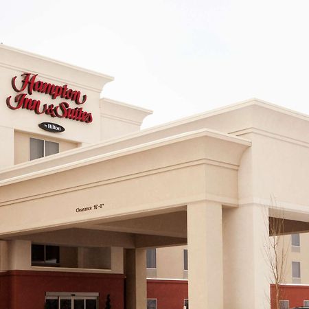 Hampton Inn & Suites By Hilton Lethbridge Buitenkant foto