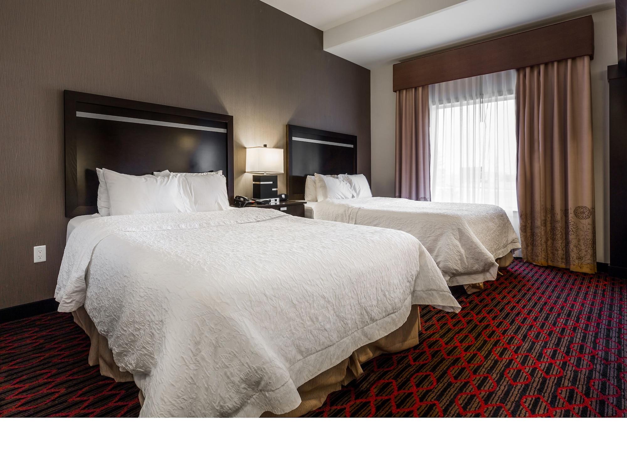 Hampton Inn & Suites By Hilton Lethbridge Buitenkant foto