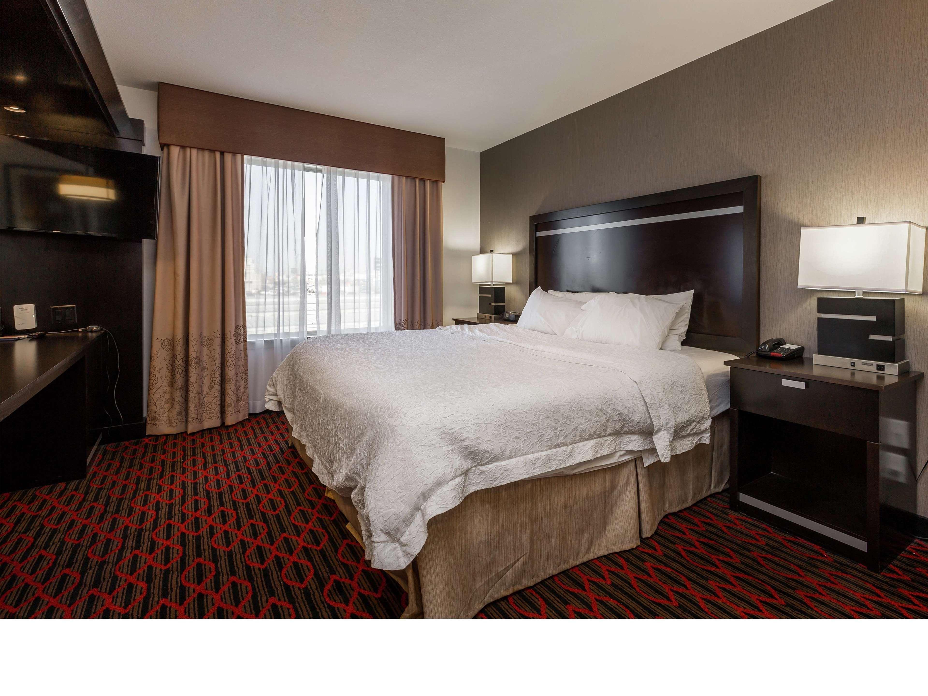 Hampton Inn & Suites By Hilton Lethbridge Buitenkant foto