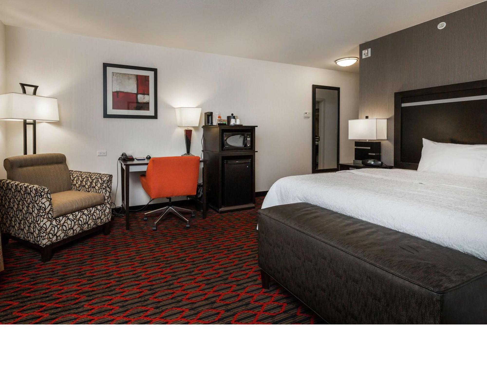 Hampton Inn & Suites By Hilton Lethbridge Buitenkant foto
