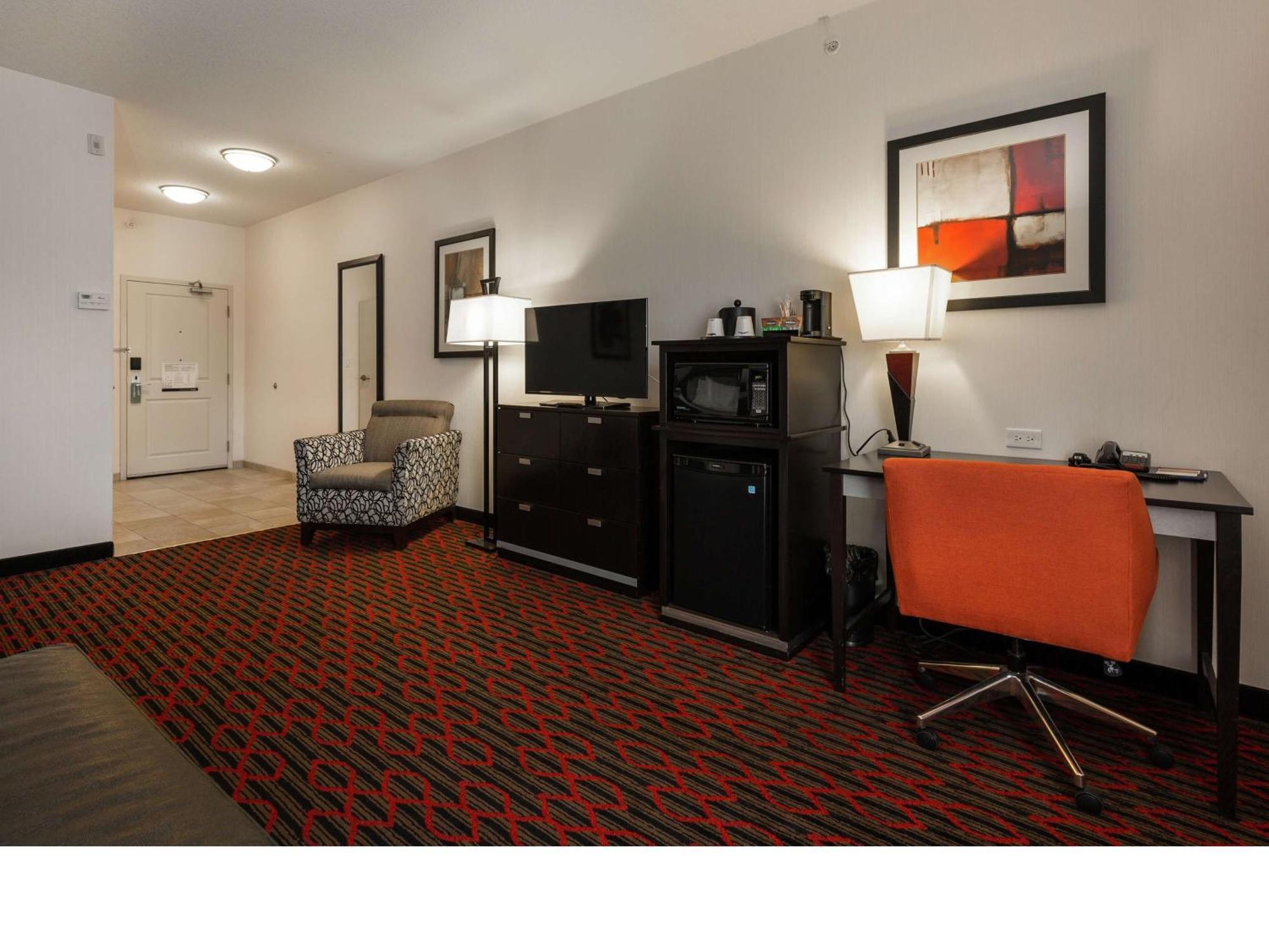 Hampton Inn & Suites By Hilton Lethbridge Buitenkant foto