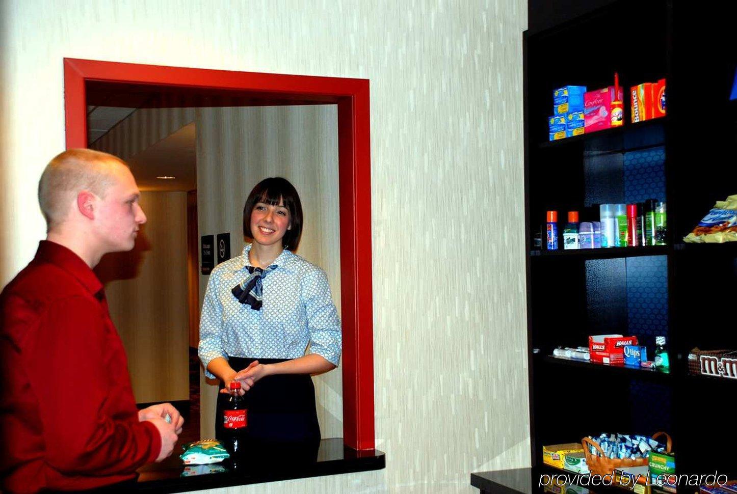 Hampton Inn & Suites By Hilton Lethbridge Faciliteiten foto
