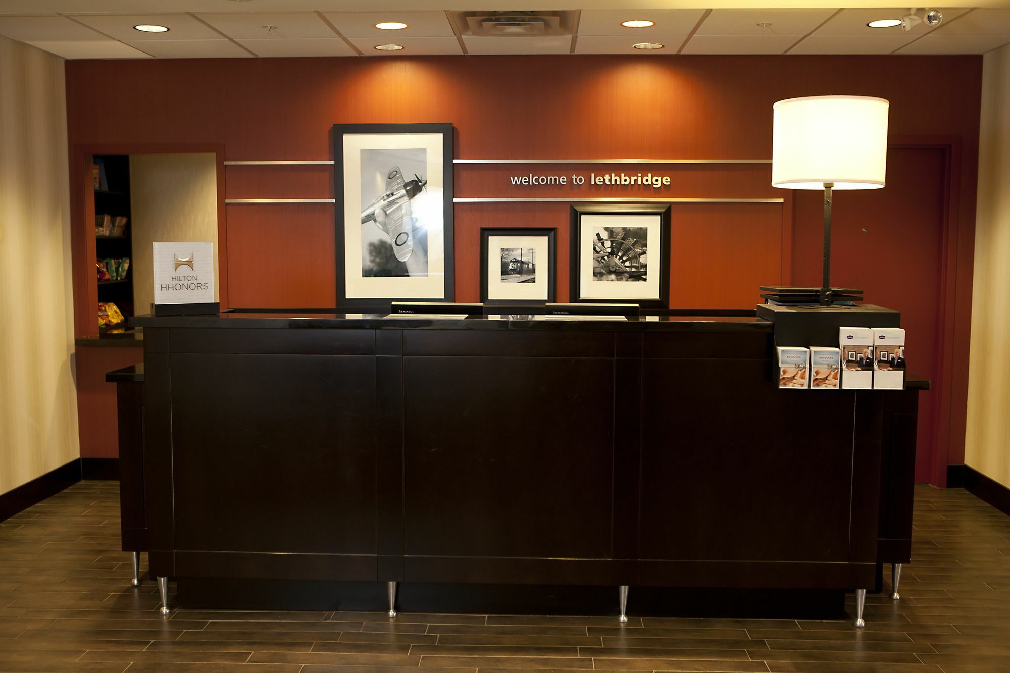 Hampton Inn & Suites By Hilton Lethbridge Buitenkant foto